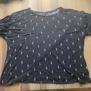 Lipstick Print Tee with Ruffle Shoulder Detail